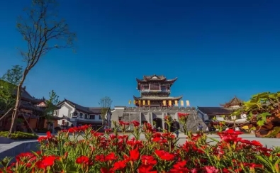 凤凰古城、晚会、矮寨大桥、魔鬼玻璃栈道、墨戎苗寨汽车两日游 凤凰古城、晚会、矮寨大桥、魔鬼玻璃栈道、墨戎苗寨汽车两日游